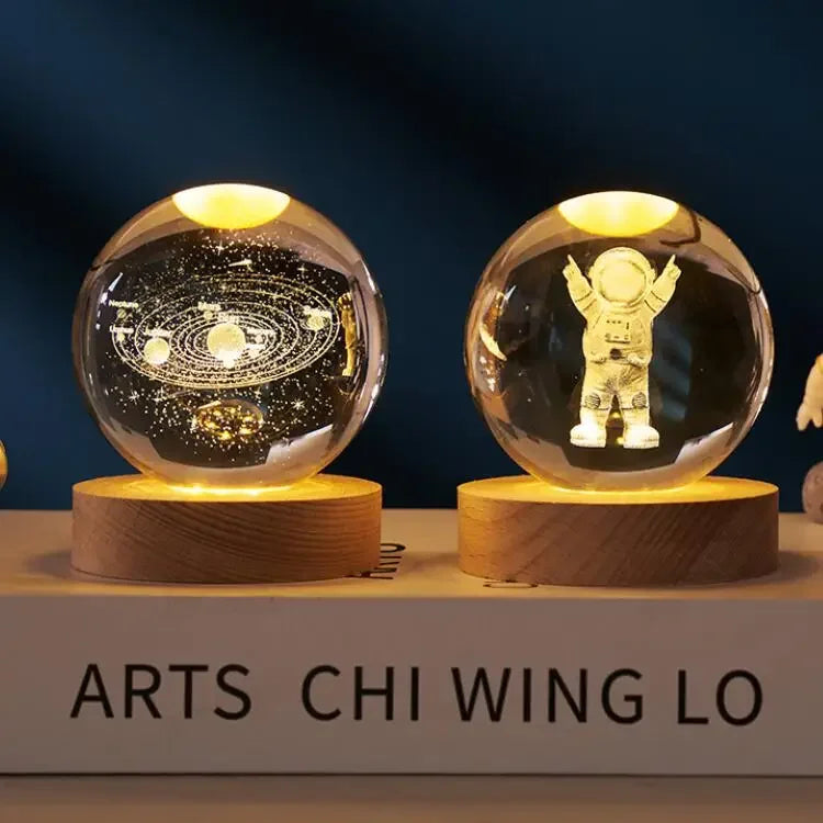 CosmosOrb™ — Bola de Cristal 3D con Universo en Miniatura